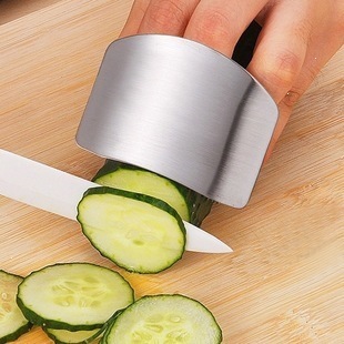 Stainless Steel Finger Guard, Anti-cut Hand Protector for Cutting Vegetables Kitchen Gadget